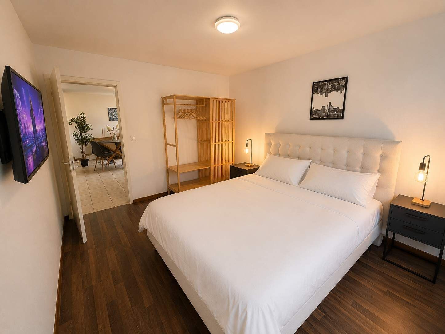 1 slaapkamer, een strijkplank/strijkijzer, wifi, beddengoed