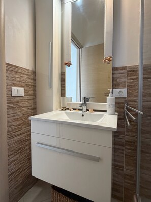 Bathroom - Vrbo Property (San vito lo capo)