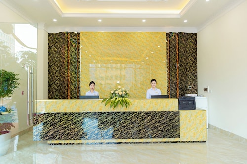 Hong Van Grand Hotel 