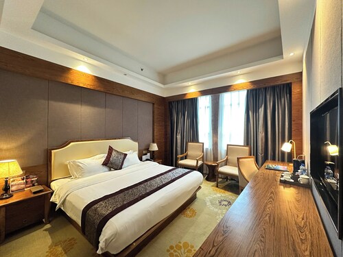 Hong Van Grand Hotel 