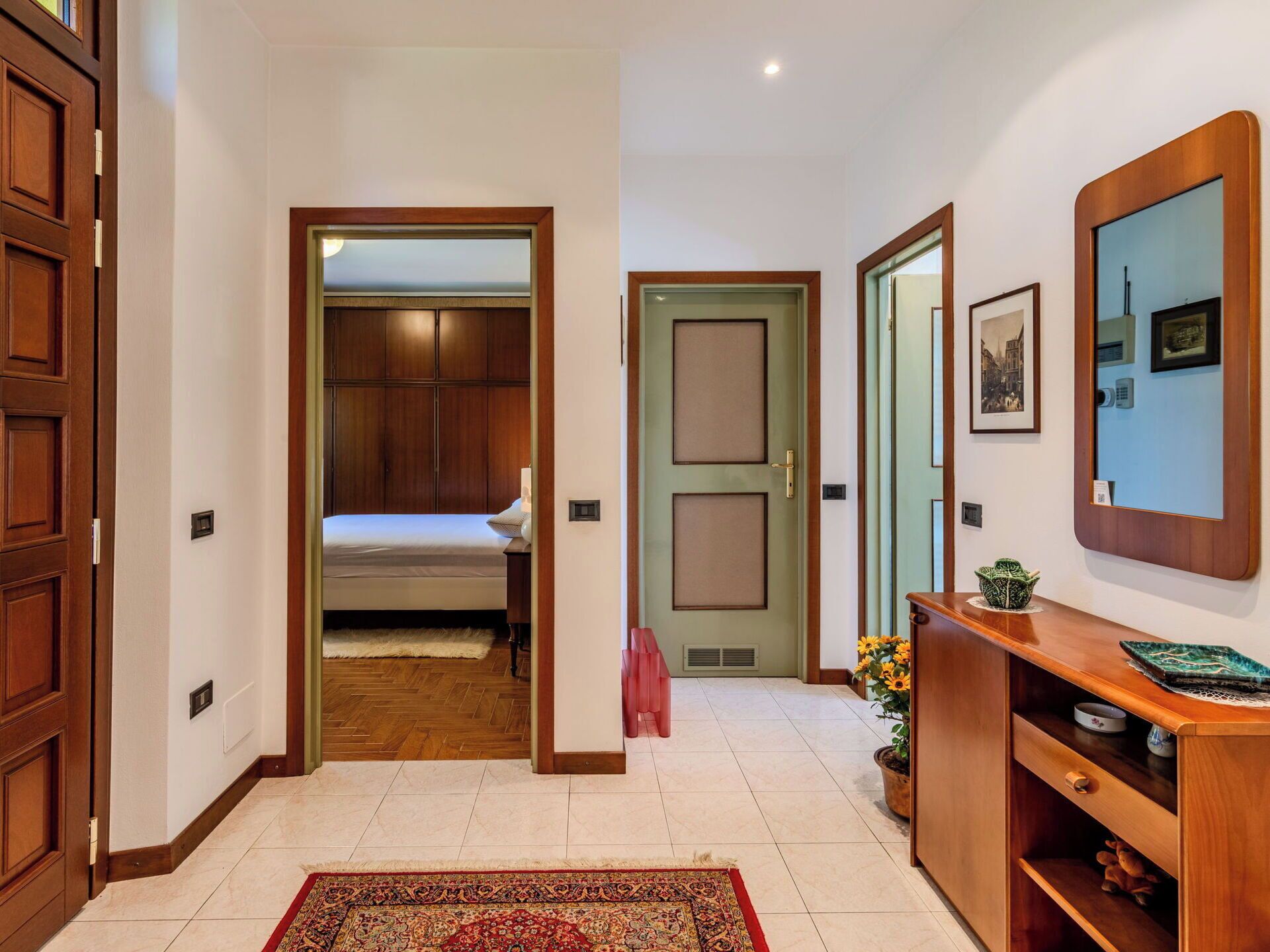2 Schlafzimmer, Reisekinderbett, kostenloses WLAN