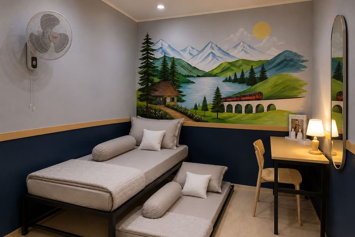Standard Room | Desk, laptop workspace, free WiFi