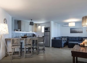 Interior - Villa Elianor, Divine Sea Views, Furnished Terrace, Naxos (Plaka)