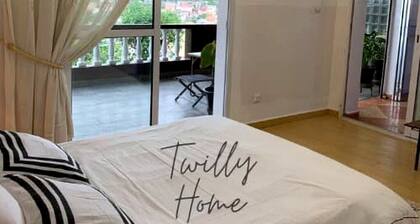 Appartement équipé avec terrasse panoramique et vue sur le Rova