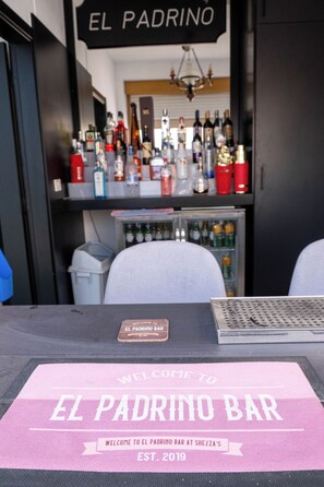 Bar (en el alojamiento)