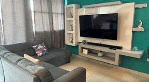 Smart TV - Olas Del Mar Condo; Private 2BR Condo (Luquillo)