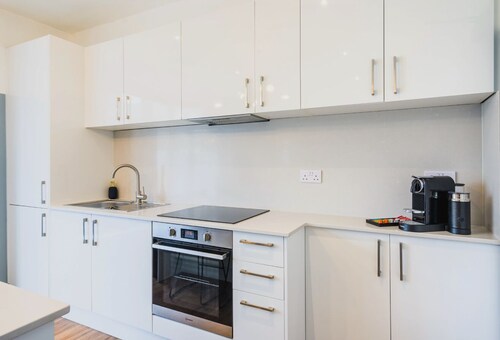 Crescent Apartments | Newport City Centre