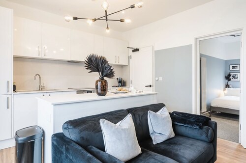 Crescent Apartments | Newport City Centre
