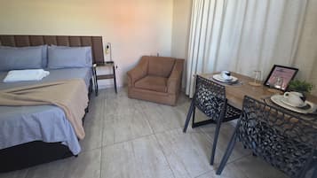 Chambre Double Confort, véranda, vue ville