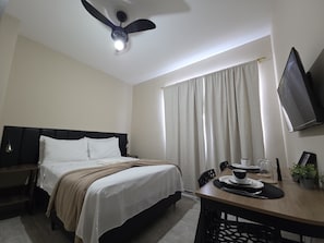 Classic Double Room - Downtown Rooftop 375 (Macaé)