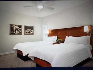 2 habitaciones, tabla de planchar con plancha y wifi gratis