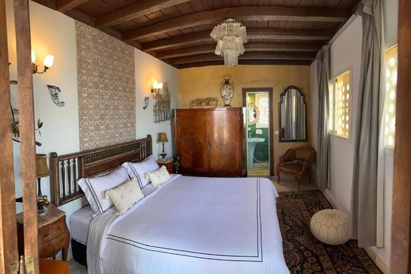 In-room safe, soundproofing, iron/ironing board, WiFi (free)