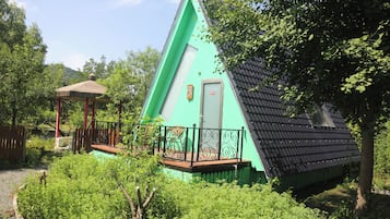 Studio Familial, vue cour intérieure | Extérieur