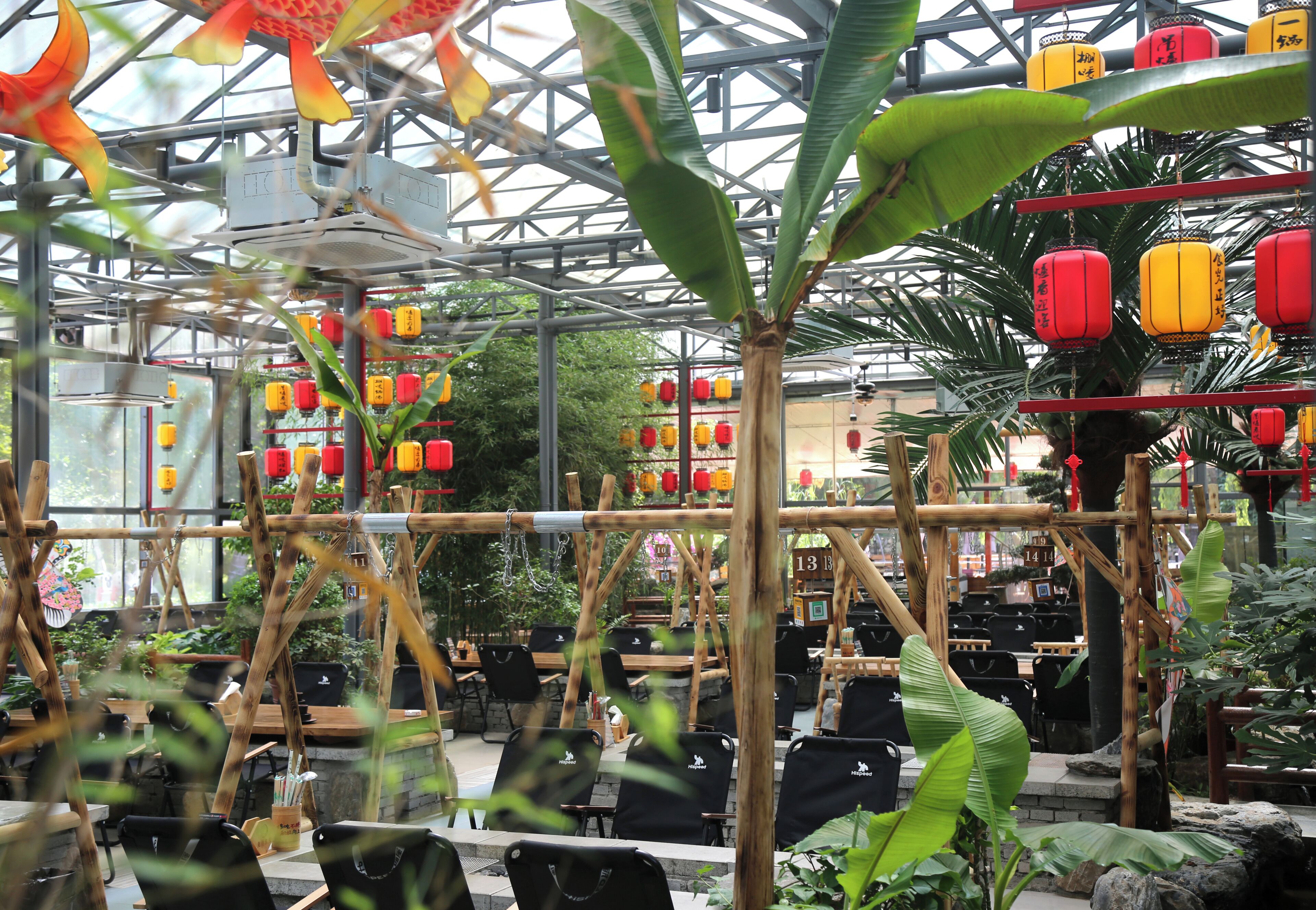 Tempat makan outdoor
