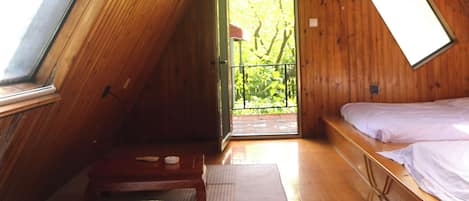 Estudio familiar, vista al patio | Wifi gratis y ropa de cama
