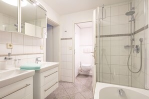 Bathroom - Ferienwohnung "Altstadtliebe" (Überlingen)