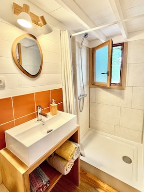 Bathroom - Tiny house à Lalbenque (Lalbenque)