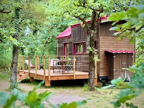 Outdoor dining - Tiny house à Lalbenque (Lalbenque)