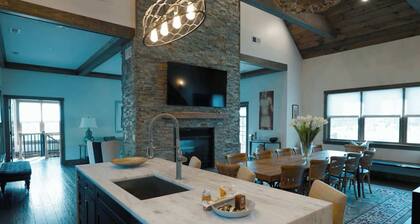 Laurel Ridge | Stone Lodge