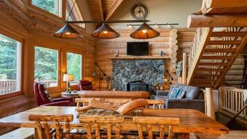 TV, fireplace, offices