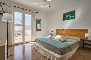 Room - Villa Casa Martin - Three Bedroom Villa, Sleeps 6 (Portocolom)