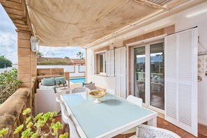 Outdoor dining - Villa Casa Martin - Three Bedroom Villa, Sleeps 6 (Portocolom)