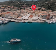 Deluxe Apartment, Canal View | Marina
