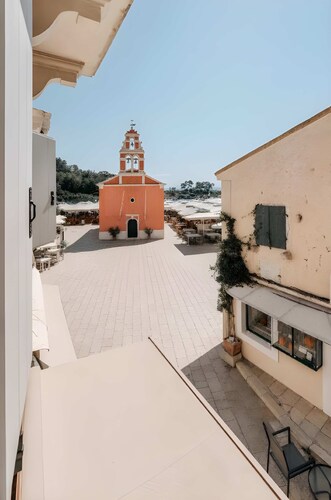 Azzuro di Paxos