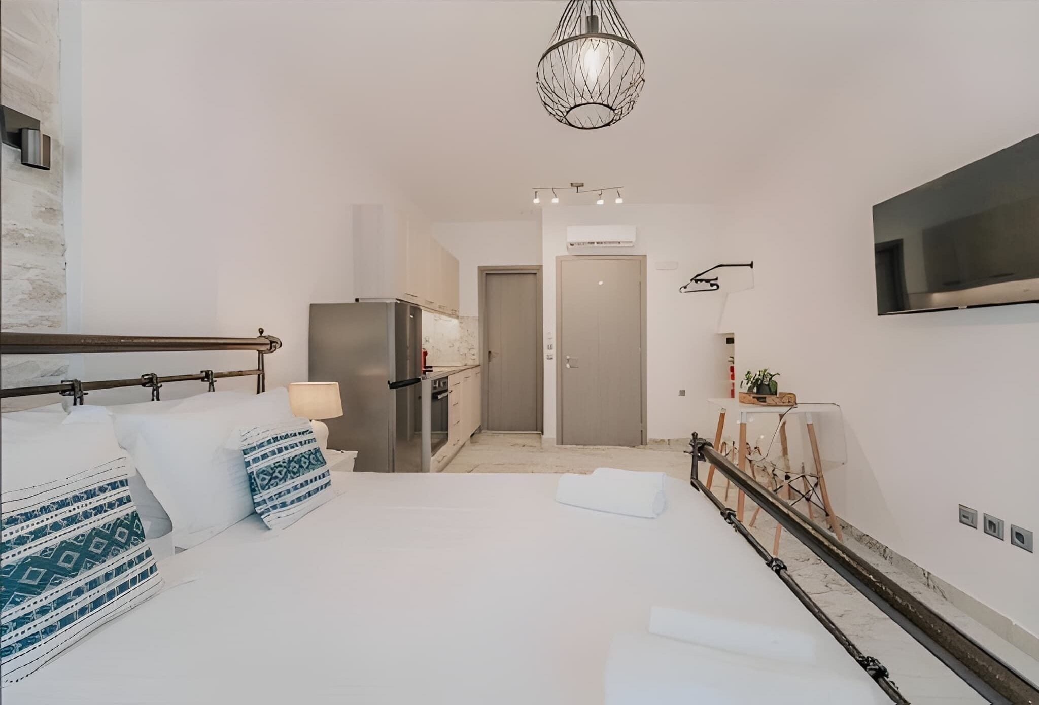 Apartamento Deluxe, vistas al canal | Cortinas opacas, sistema de insonorización, wifi gratis