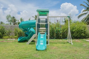 Children's area - 2-bedroom with Lagoon and Pool View (Bavaro)