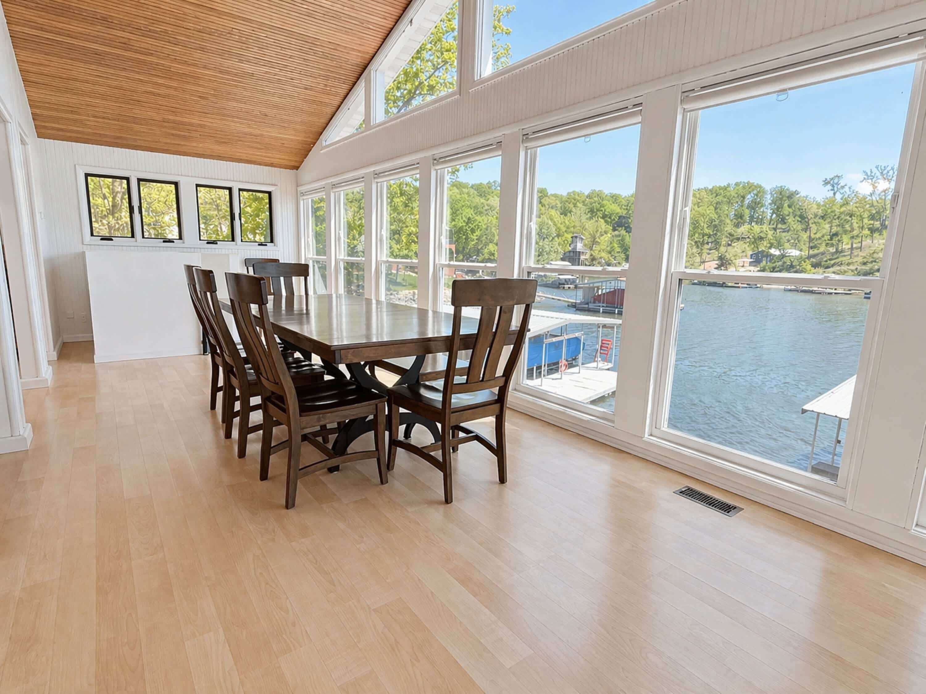 House, Multiple Beds (Lakeside Escape) | Dining