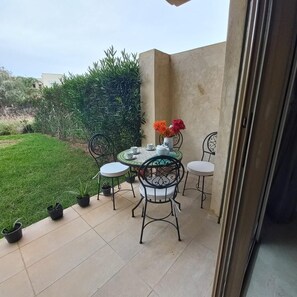 Outdoor dining - Luxury apartment in prestigia marrakech (Marrakesh-Safi)