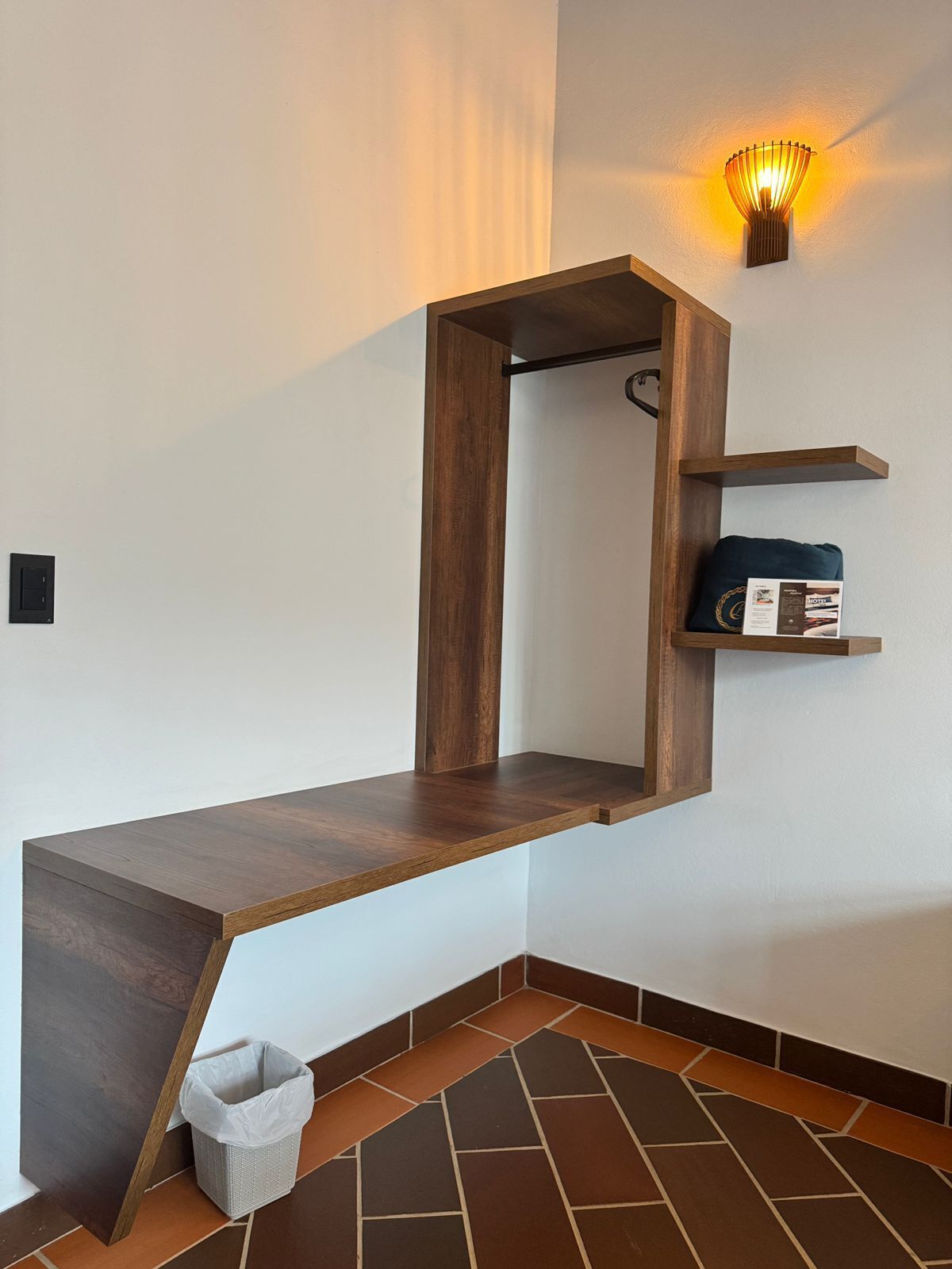 Quarto casal standard, sacada, vista para a montanha | Parte interna
