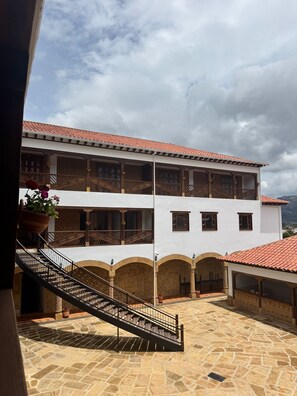 Exterior - Hotel Cala (CUCAITA)