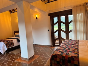 Standard Quadruple Room, Mountain View