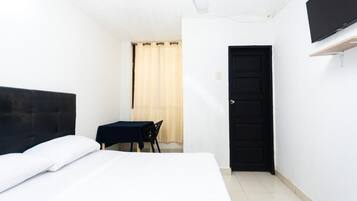 Standard Double Room | WiFi (free)