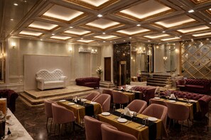 Dining - The Amar Singh Place By Signature Stayz (Agra)