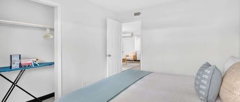 2 Schlafzimmer, Bügeleisen/Bügelbrett, WLAN, Bettwäsche