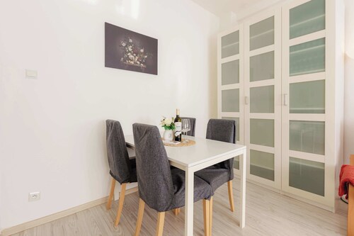 Vintage Apartment next to Bratislava Castle