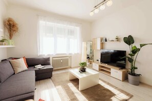 TV, studio