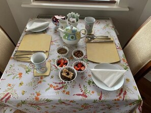 Dining - St John s B and B (Lecarrow)