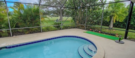 Beheizter Pool