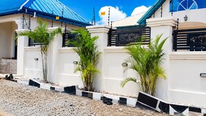 Unclassified image, 2 of 10, button - Mavis’s Lodge Air BnB (Kumasi)