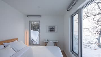 Desk, iron/ironing board, travel cot, free WiFi