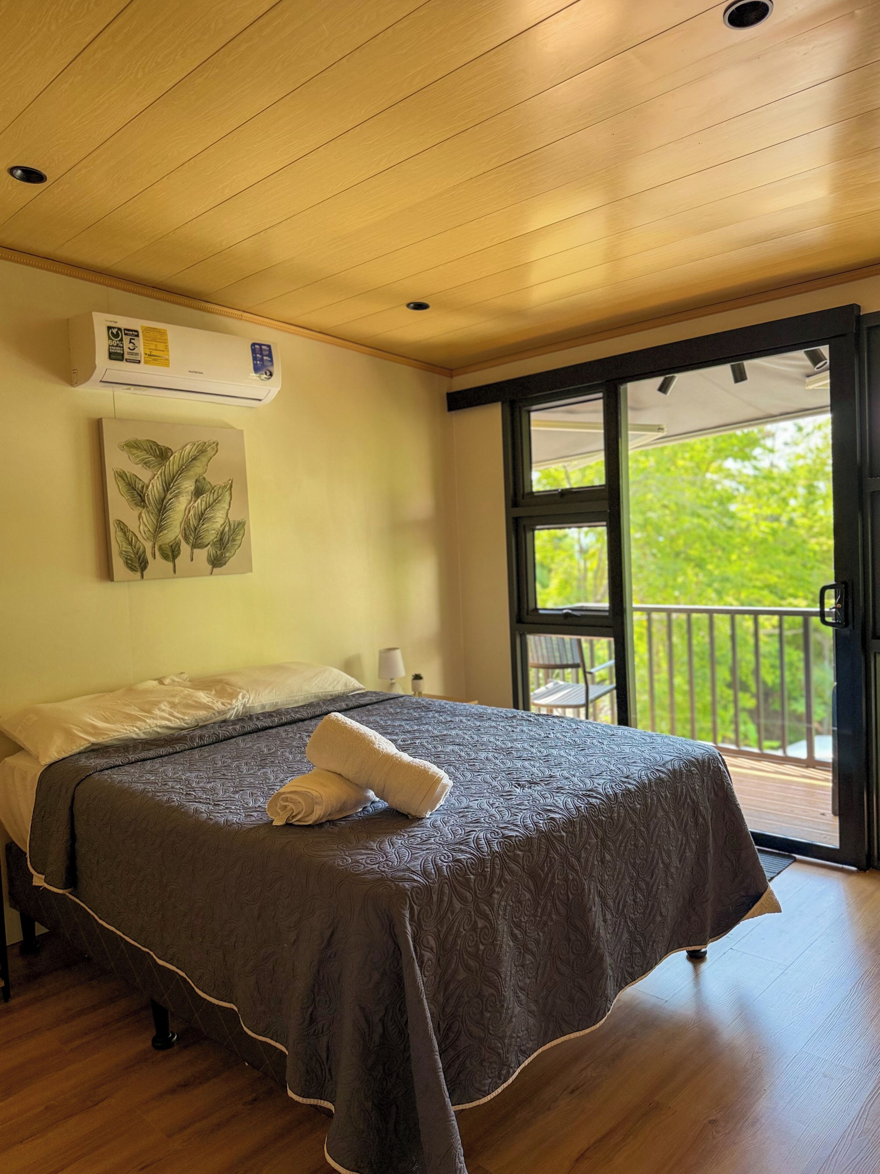 Family Cabin, Patio