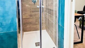 Habitación triple Deluxe | Baño