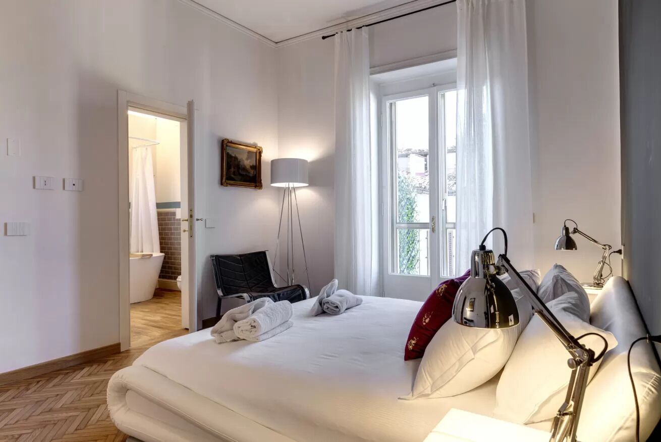 4 Schlafzimmer, Schreibtisch, Bügeleisen/Bügelbrett, Reisekinderbett