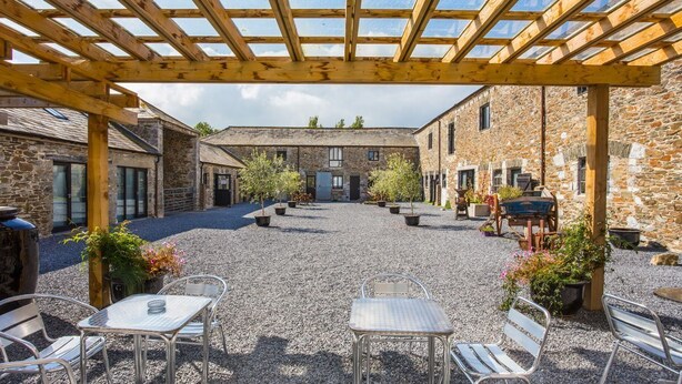 Unclassified image, 1 of 32, button - Landscove Barns - Six Bedroom Villa, Sleeps 20 (Landscove)