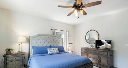 Downtown Chattanooga Condo | Pool + Gym