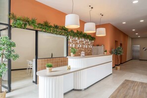 Lobby - Amro Pamplona (Pamplona)